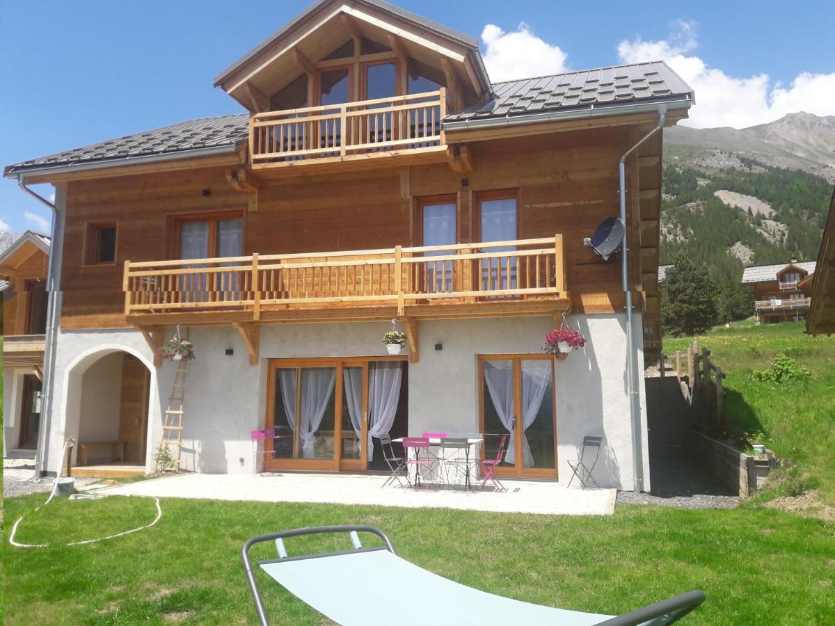 Le Chalet Bazan Арв'є Екстер'єр фото